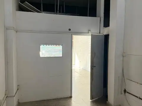 Local en Alquiler en Centro, $ 815.000