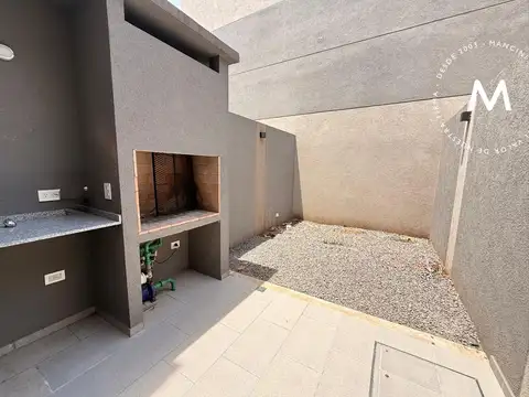 Departamento en Alquiler con 1 cocheras