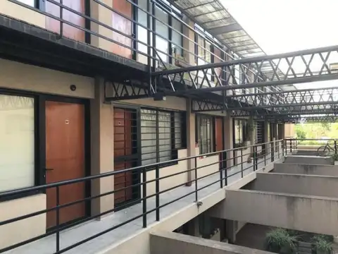 EMILIO MITRE 1051    2ºP  LATERAL , Piso 2