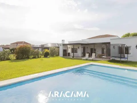 Casa en Venta en Santa Inés, USD 295.000
