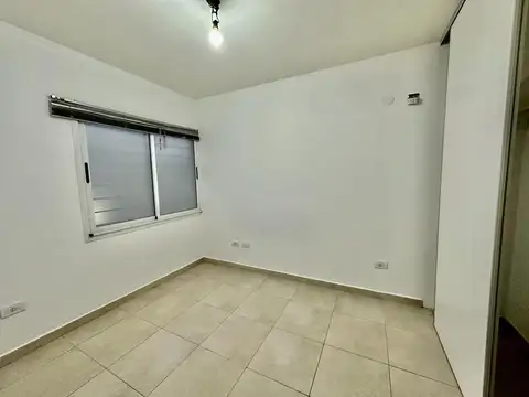 Departamento en Alquiler en Refinerias, $ 480.000