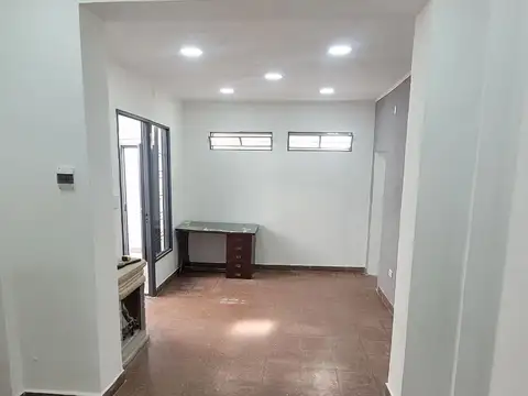 Depto Tipo Casa en Venta en Banfield, USD 75.000