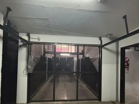 Avenida Álvarez Thomas 100