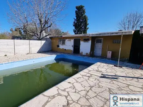 RETASADO! Excelente lote en venta con pileta y mejoras, en el Del Viso centro, Pilar.