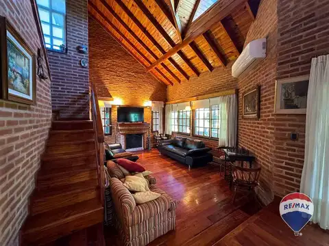 Casa 4 ambientes con 3 baños