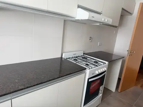 Departamento en Alquiler en Martin, $ 550.000