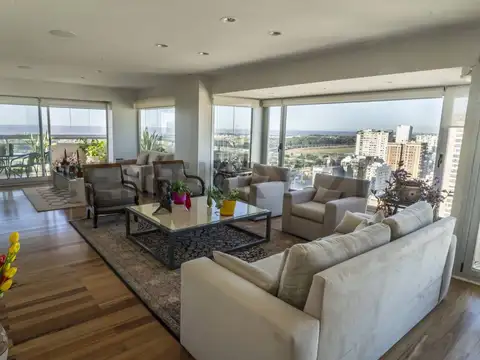 Departamento en Alquiler de 4 ambientes