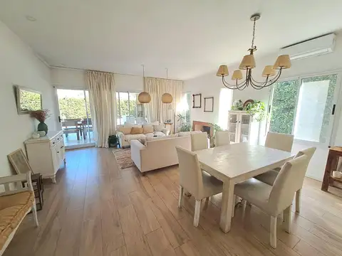 Casa en Venta en La Comarca, USD 325.000