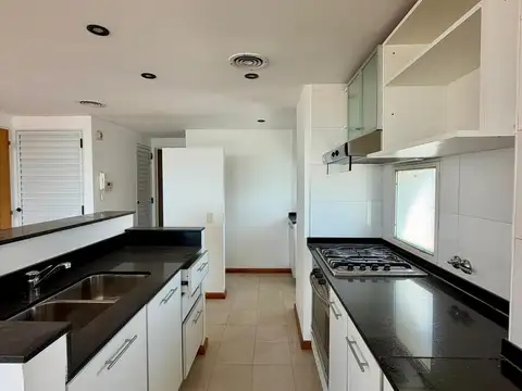 Departamento 5 ambientes con 3 baños