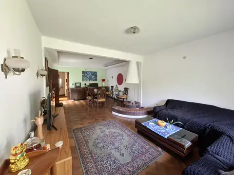 Casa de 3 ambientes con jardín y terraza - Venta - Saavedra