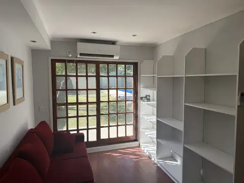 Casa en Alquiler en Montecarlo, $ 1.700.000