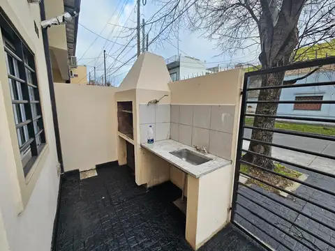 Depto Tipo Casa 3 ambientes con 2 baños
