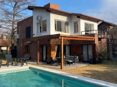 Casa en Alquiler de 4 dormitorios