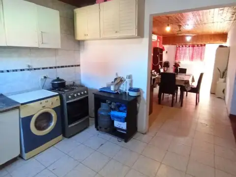 Casa 3 ambientes con 1 baño