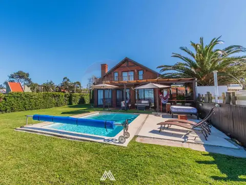 Alquila Casa 4 dorm frente al mar. Villa Argentina