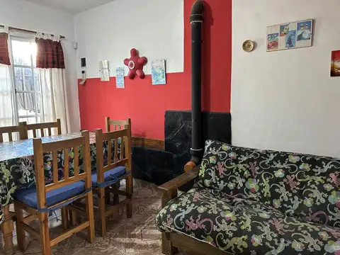 Depto Tipo Casa 5 ambientes con 1 baño