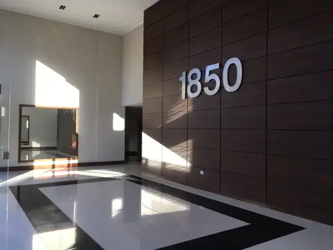  Reservado Excelente 3 Ambientes en Piso Alto con Vista Abierta y Cochera