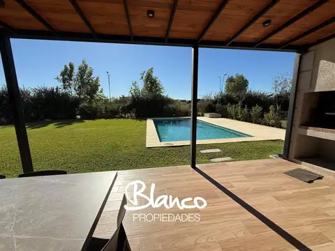 Casa en Alquiler en Puertos, USD 2.600