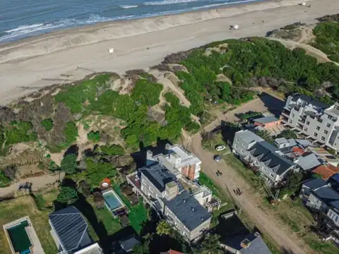 Hotel en Venta en Ostende, USD 900.000