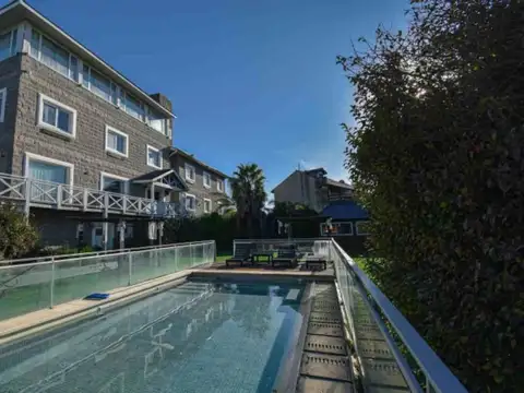 Hotel en Mar de Ostende  (Pinamar)