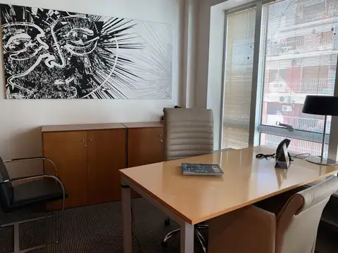 VENTA OFICINA  RECOLETA PISO COMPLETO LUMINOSA