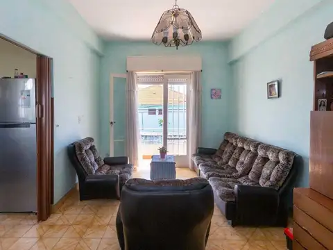 Depto Tipo Casa en Venta 45 años