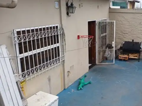 Depto Tipo Casa 3 ambientes con 1 baño