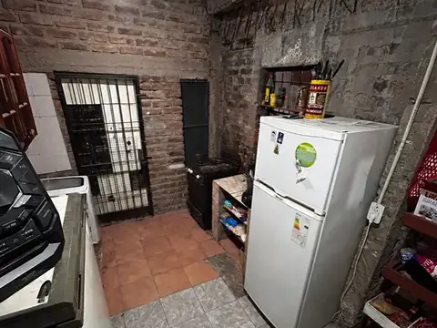 Casa 4 ambientes con 1 baño