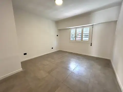 Depto Tipo Casa en Venta en Abasto, USD 108.000