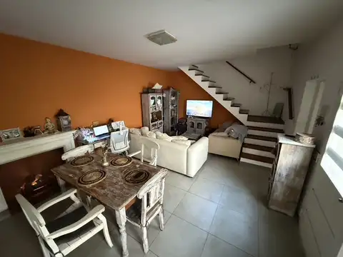 Depto Tipo Casa en Venta en Villa Santa Rita, USD 170.000