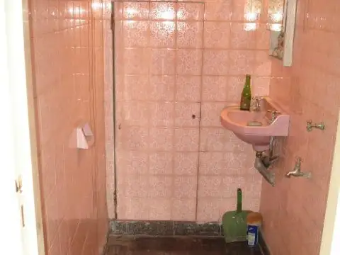 Local en Alquiler en Parque Chacabuco, $ 500.000