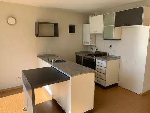 Oficina en Alquiler en Colegiales, USD 1.400