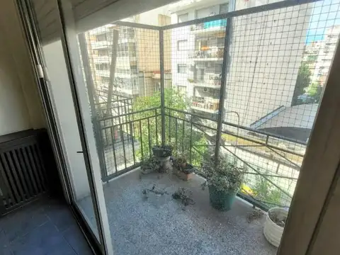 Venta 4 ambientes,balcón, APTO PROF,excelente ubic Caballito