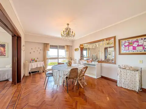 Departamento en Venta de 6 ambientes
