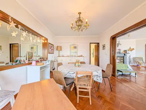 Departamento en Venta de 5 dormitorios