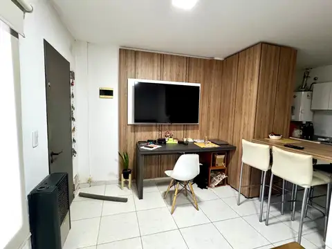 MONOAMBIENTE C/cochera- BERAZATEGUI CENTRO