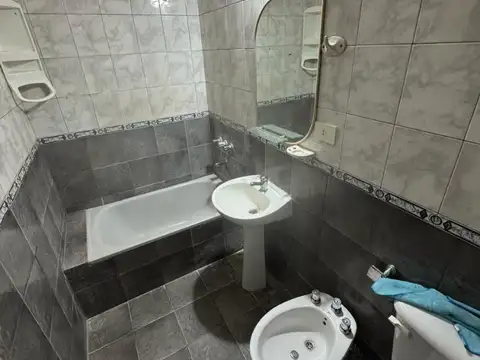 Depto Tipo Casa en Venta con 1 cocheras