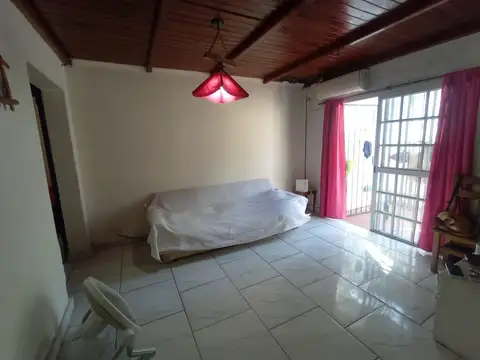 Depto Tipo Casa en Venta en Munro, USD 115.000