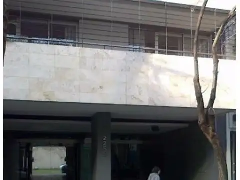 Cnel J Moldes 2200, Piso SS