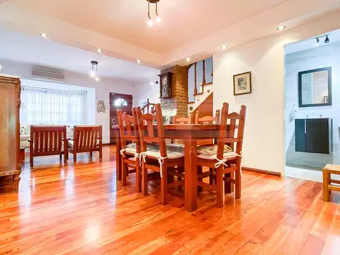 Depto Tipo Casa en Venta de 3 dormitorios