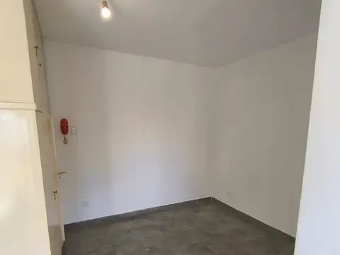 Departamento en Alquiler en Florida Mitre/Este, $ 540.000