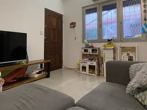 Departamento APTO CREDITO · 4 ambientes balcón y terraza · Piñeyro · Avellaneda