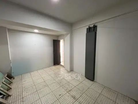 COCHERA FIJA CUBIERTA CON ACCESO INDEPENDIENTE EN BOGOTA AL 1600 - 16 M2