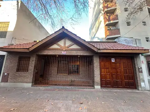 CASA EN ALQUILER EN LA PLATA 2 DORMITORIOS