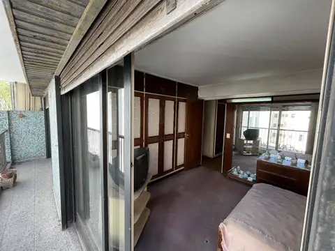 Departamento 6 ambientes con 2 baños