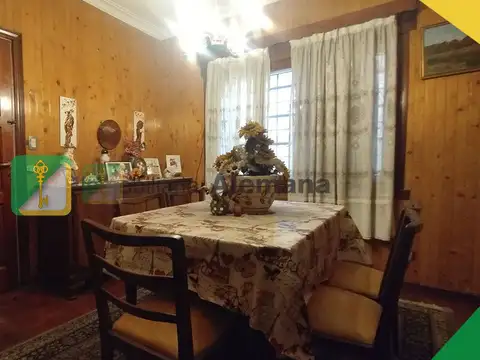 Venta - Casa - 5 ambientes - Villa Ballester