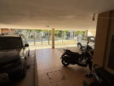Salta 200, Piso PB