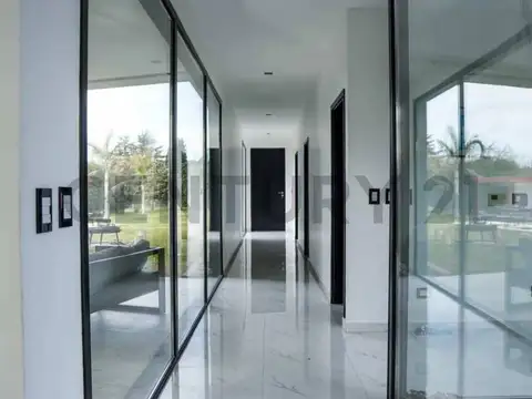VENTA/PERMUTA CASA 5 AMBIENTES  BARRI PRIVADO HARAS SAN PABLO- GENERAL RODRIGUEZ