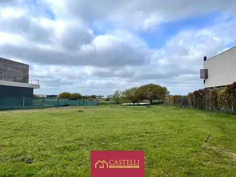 Avenida de los Lagos, El Canton, Barrio Golf