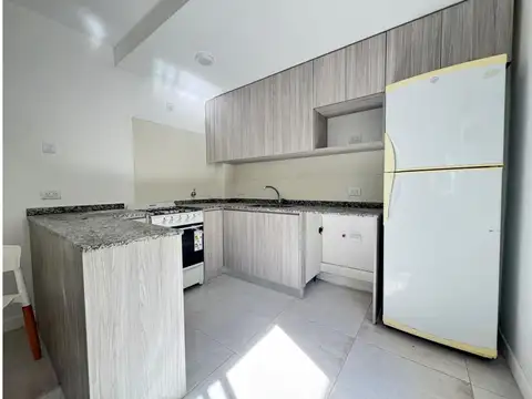 Depto Tipo Casa en Venta en Parque Luro, USD 140.000